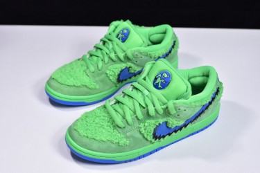 Grateful Dead x Nike SB Dunk "Green Bear" Green Blue CJ5378-300